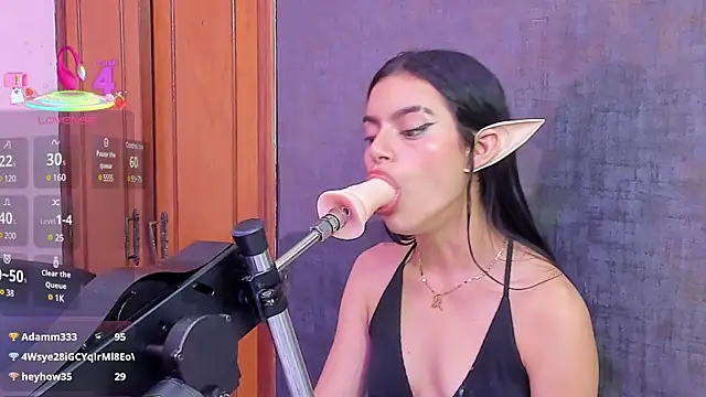 isabella santos1 online show from 4, 3, 2025