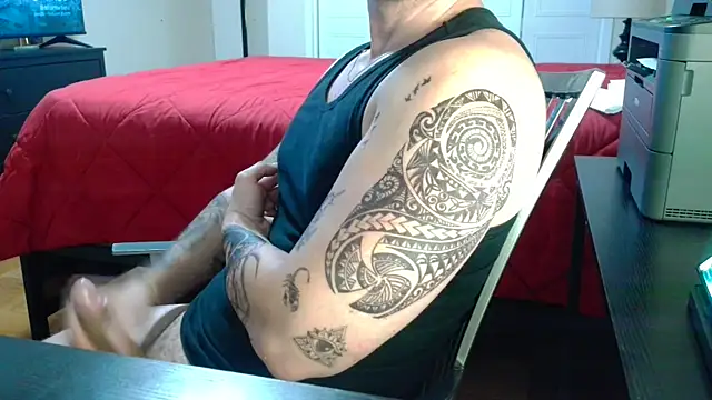 Aaron Rose25 online show from 21, 10, 2025