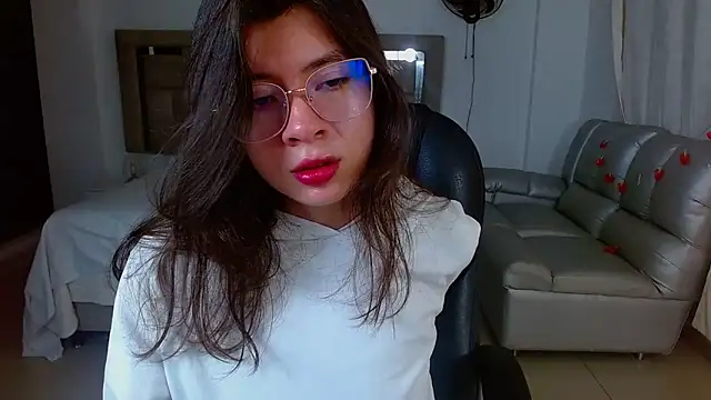 zoecruzz online show from 24, 3, 2026