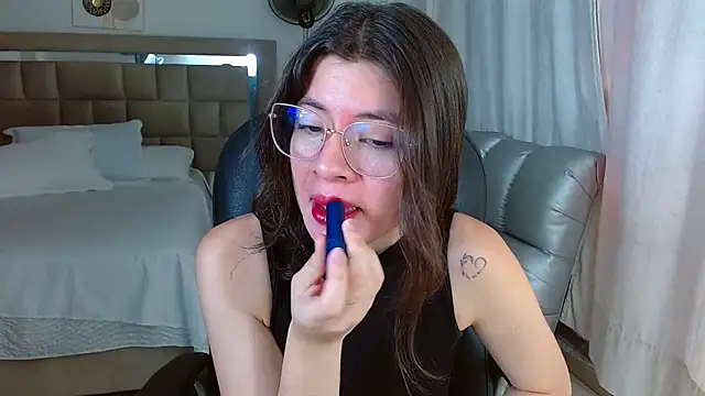 zoecruzz online show from 8, 2, 2026