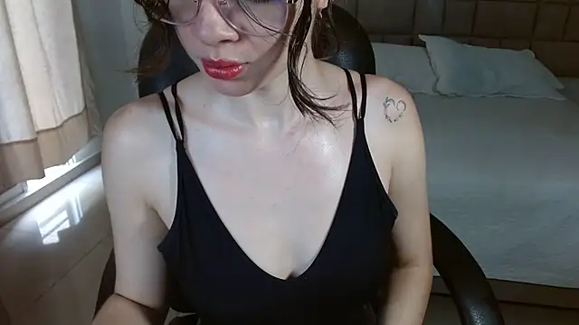 zoecruzz online show from 29, 11, 2025