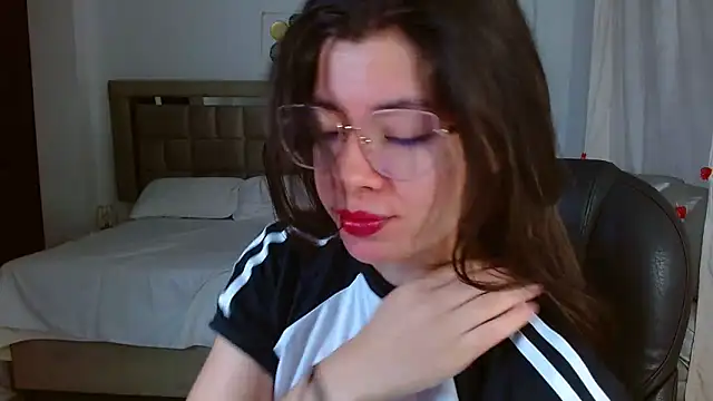 zoecruzz online show from 19, 2, 2026