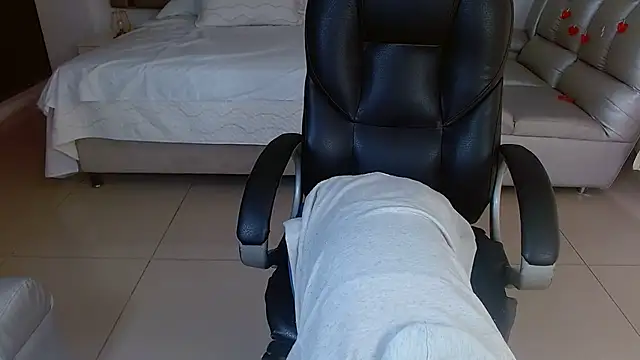 zoecruzz online show from 27, 3, 2026