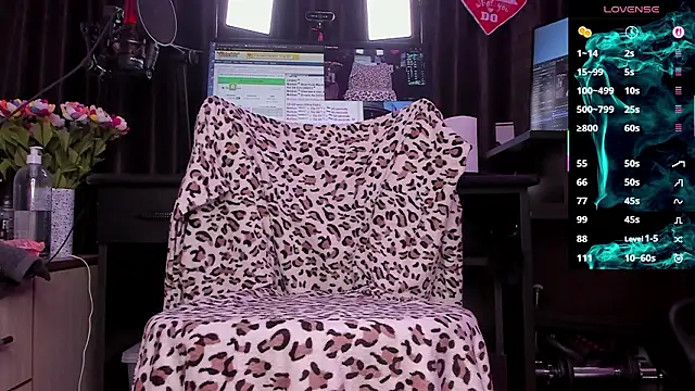 Raissa sky26 online show from 6, 3, 2026