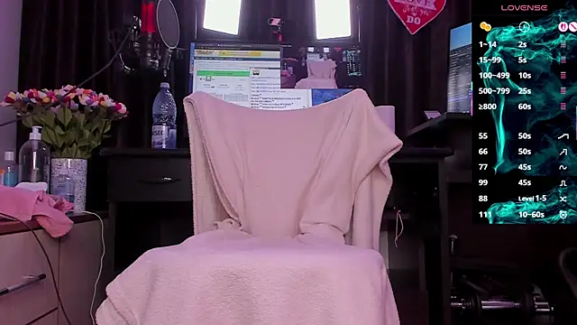 Raissa sky26 online show from 5, 12, 2025