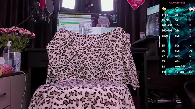 Raissa sky26 online show from 7, 11, 2025