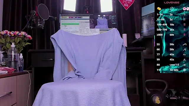 Raissa sky26 online show from 17, 4, 2026