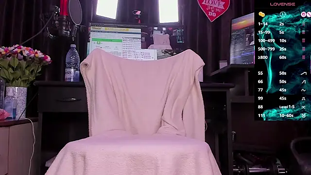 Raissa sky26 online show from 15, 12, 2025