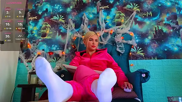 Snow Goddess online show from 17, 10, 2025