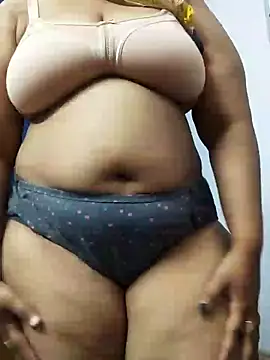 susmithasushi81 online show from 5, 1, 2025