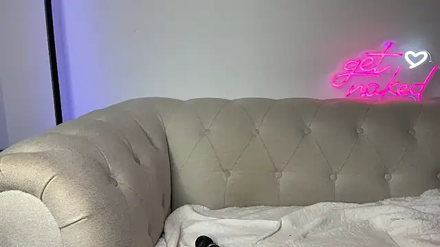 mollywilde online show from 12, 9, 2025