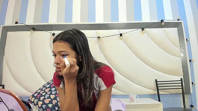 BritneyCollins online show from 19, 3, 2026