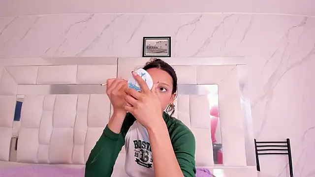 Snapshot of BritneyCollins chatting on 20, 9, 2025 BritneyCollins online show from 20, 9, 2025