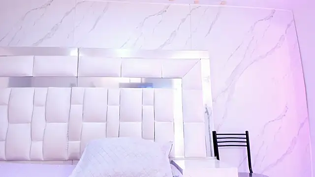 Snapshot of BritneyCollins chatting on 20, 11, 2025 BritneyCollins online show from 20, 11, 2025