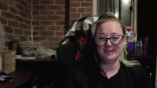Bunny Cummings online show from 22, 5, 2026