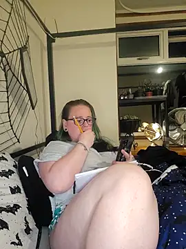 Snapshot of Bunny_Cummings chatting on 1, 10, 2025 Bunny Cummings online show from 1, 10, 2025