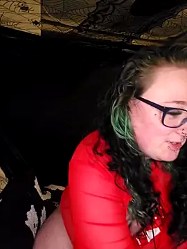 Snapshot of Bunny_Cummings chatting on 17, 12, 2025 Bunny Cummings online show from 17, 12, 2025