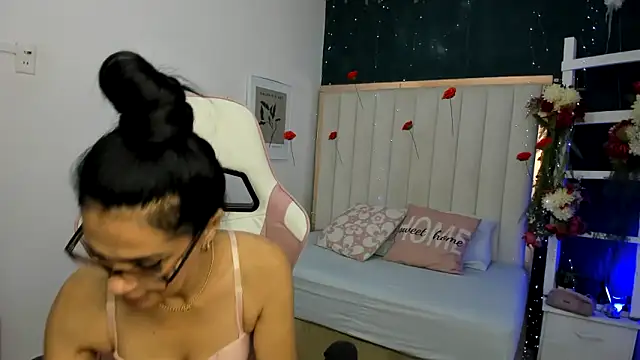 Snapshot of margot_smith_ chatting on 16, 3, 2026 margot smith online show from 16, 3, 2026