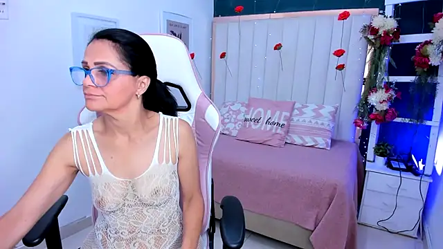 Snapshot of margot_smith_ chatting on 13, 3, 2026 margot smith online show from 13, 3, 2026