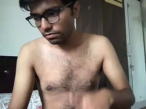 Snapshot of BoyzaraHatke chatting on 7, 6, 2026 BoyzaraHatke online show from 7, 6, 2026