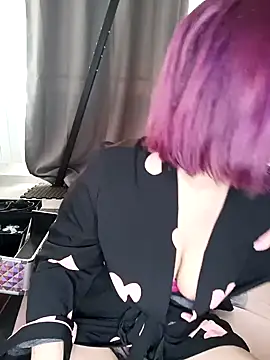 Chaudesquirt online show from 13, 1, 2025