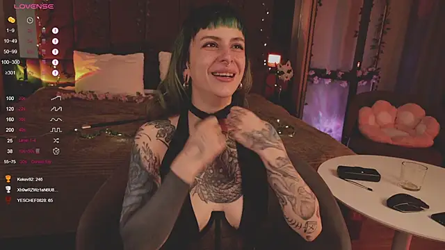 MichaellaMoon online show from 21, 2, 2025