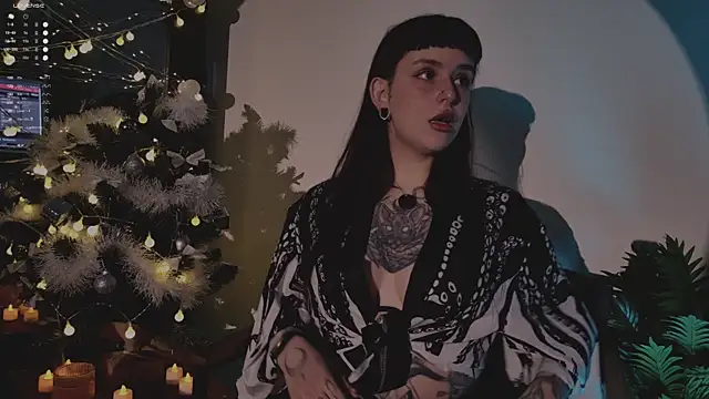 MichaellaMoon online show from 20, 12, 2025