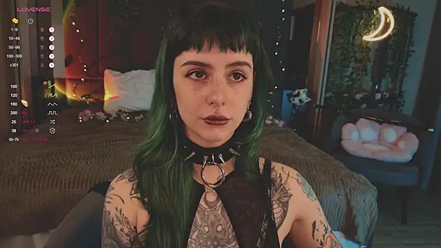 MichaellaMoon online show from 8, 3, 2025