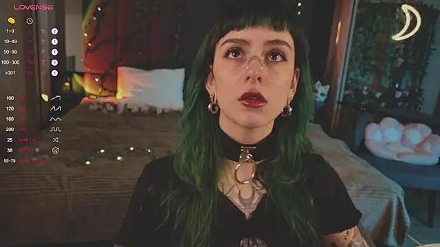 MichaellaMoon online show from 27, 2, 2025