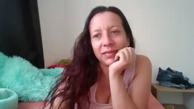 milfevha online show from 14, 12, 2025