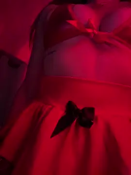 Iris lee online show from 31, 10, 2025