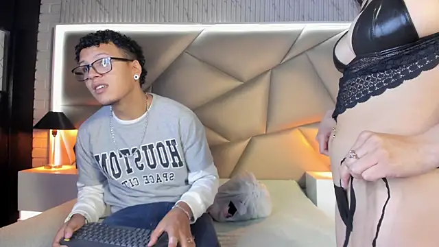 Bonny Bonss online show from 12, 3, 2025