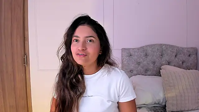 Isa squirt1 online show from 8, 11, 2025