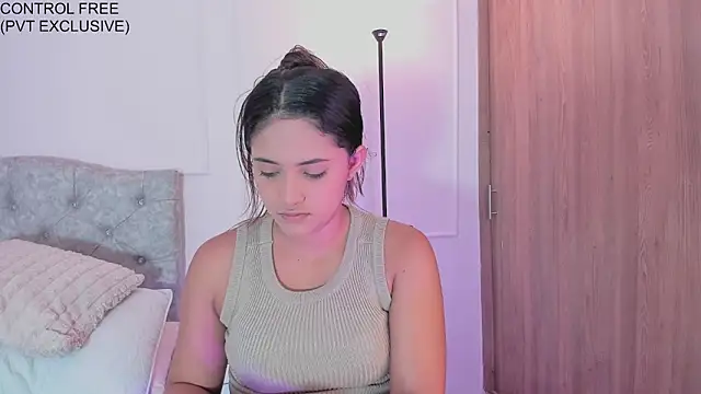 Isa squirt1 online show from 29, 9, 2025