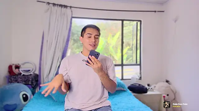 Chris Maddox online show from 19, 12, 2025