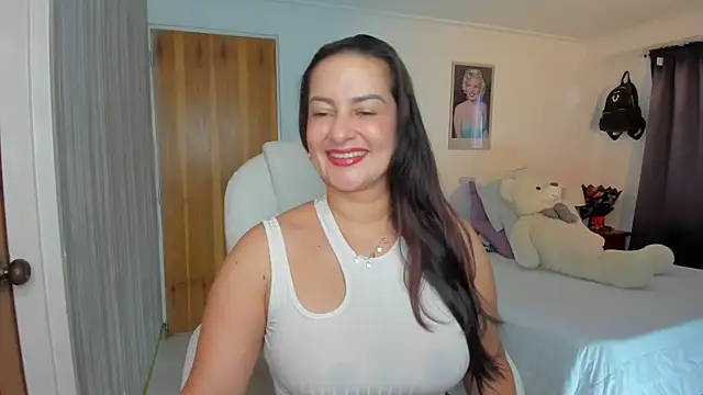 Snapshot of lucy_diiaz chatting on 30, 9, 2025 lucy diiaz online show from 30, 9, 2025