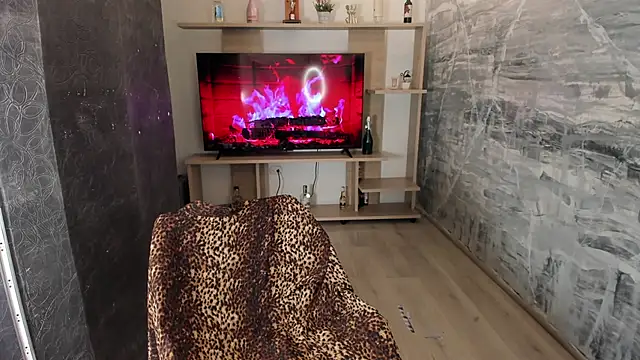 NaiiaCirce online show from 20, 2, 2025