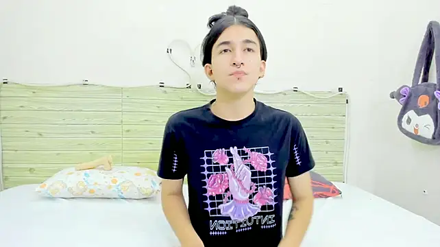 Evil Queen13 online show from 5, 1, 2026