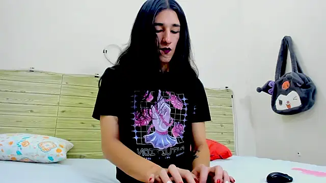 Evil Queen13 online show from 20, 11, 2025