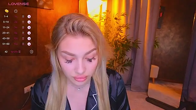 Ella Milla online show from 27, 1, 2025