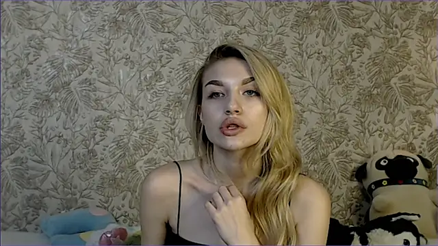 Ella Milla online show from 28, 10, 2025