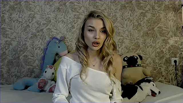 Ella Milla online show from 13, 11, 2025