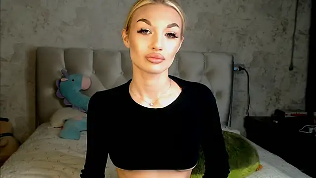 Ella Milla online show from 26, 3, 2026