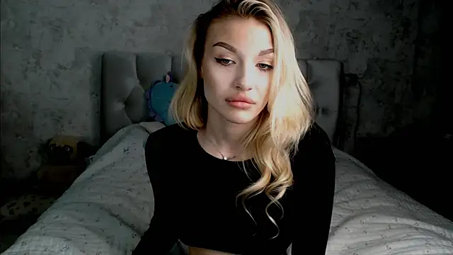 Ella Milla online show from 11, 5, 2026