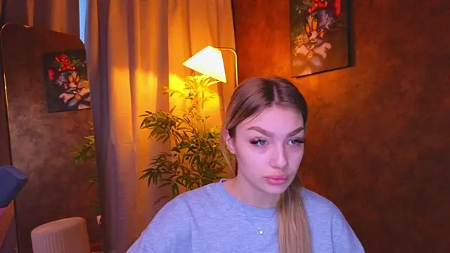 Ella Milla online show from 7, 1, 2025