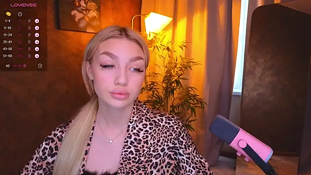 Ella Milla online show from 14, 1, 2025