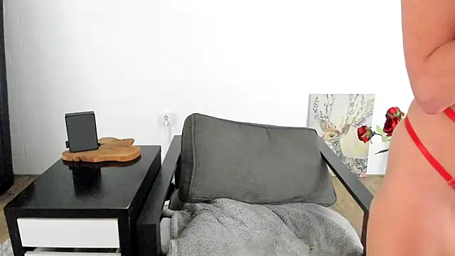 MendiPetite online show from 29, 10, 2025