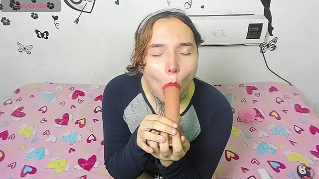 cutekat  online show from 16, 11, 2025