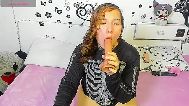 cutekat  online show from 27, 3, 2026