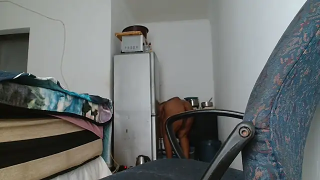 Hugetittiesxx2 online show from 17, 4, 2026